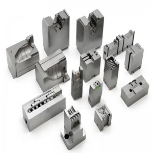 Cuir isteach múnla insteallta